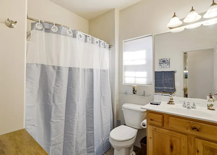 Holiday home Mountain Waterfall-view Retreat, Walk To Dining *